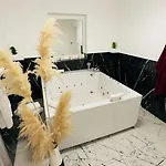 Lejlighed Hedonist Spa Jacuzzi Centar Free Private Parking Sarajevo