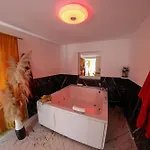 Hedonist Jacuzzi Free Parking