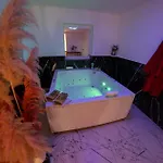 Hedonist Jacuzzi Free Parking Sarajevo