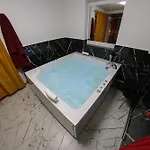 Hedonist Jacuzzi Free Parking Appartement