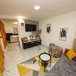 Hedonist Jacuzzi Free Parking