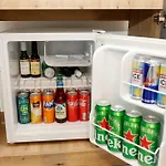 Hedonist Jacuzzi Free Parking *