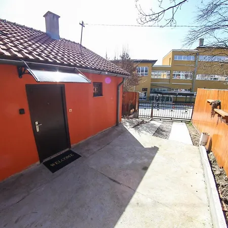 Hedonist Jacuzzi Free Parking Apartman Szarajevó