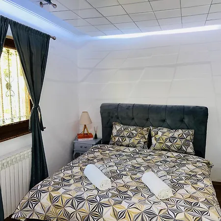 Hedonist Jacuzzi Free Parking Sarajevo