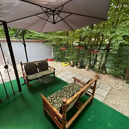 Apartment Hedonist Jacuzzi Free Parking *