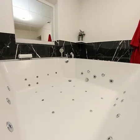 Hedonist Jacuzzi Centar Free Private Parking *