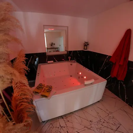 Hedonist Jacuzzi Centar Free Private Parking Apartamento