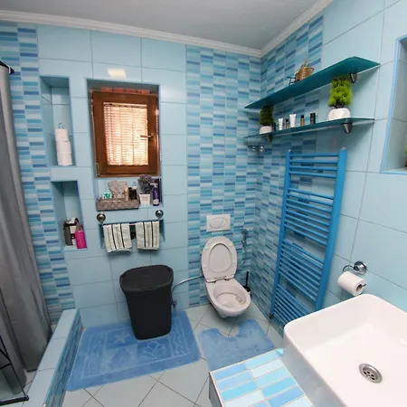 Hedonist Jacuzzi Centar Free Private Parking סראייבו