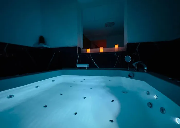 Hedonist Jacuzzi Free Parking * סראייבו