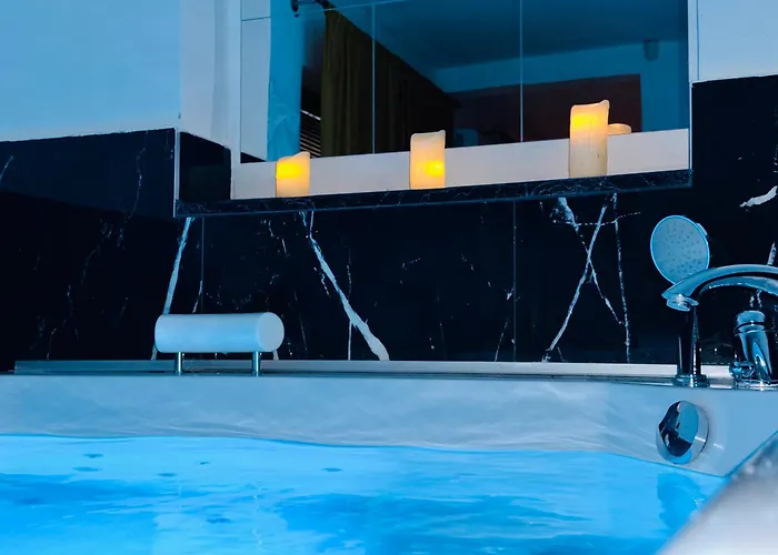 Hedonist Jacuzzi Free Parking سراييفو