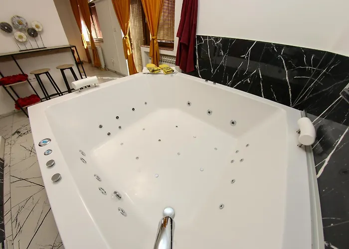 Hedonist Jacuzzi Free Parking 公寓