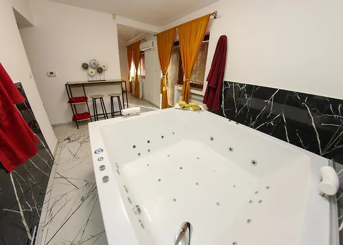 Hedonist Jacuzzi Free Parking * 塞拉耶佛