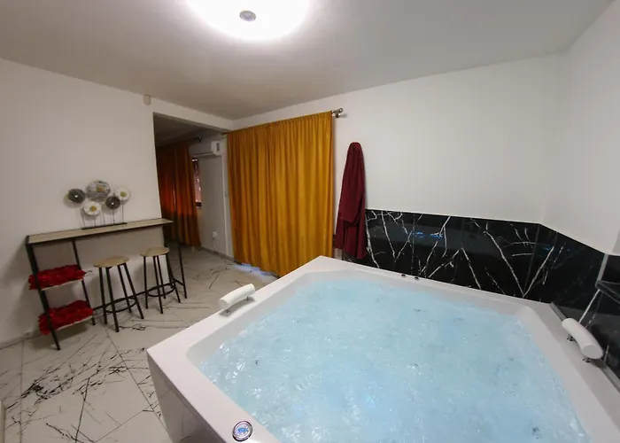 公寓 Hedonist Jacuzzi Free Parking