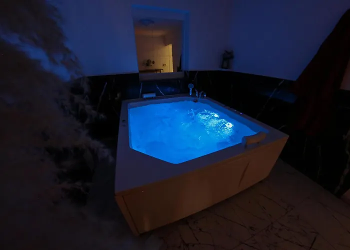 Hedonist Jacuzzi Free Parking * סראייבו