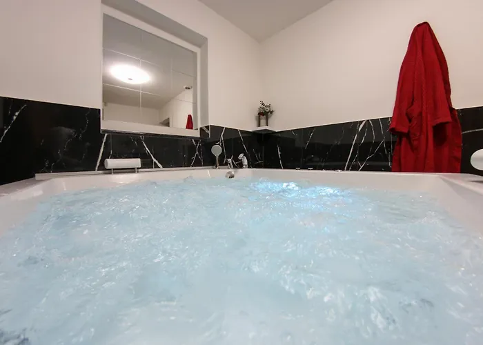 公寓 Hedonist Jacuzzi Free Parking *