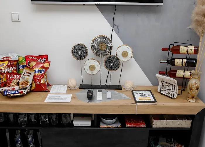 Hedonist Jacuzzi Free Parking شقة