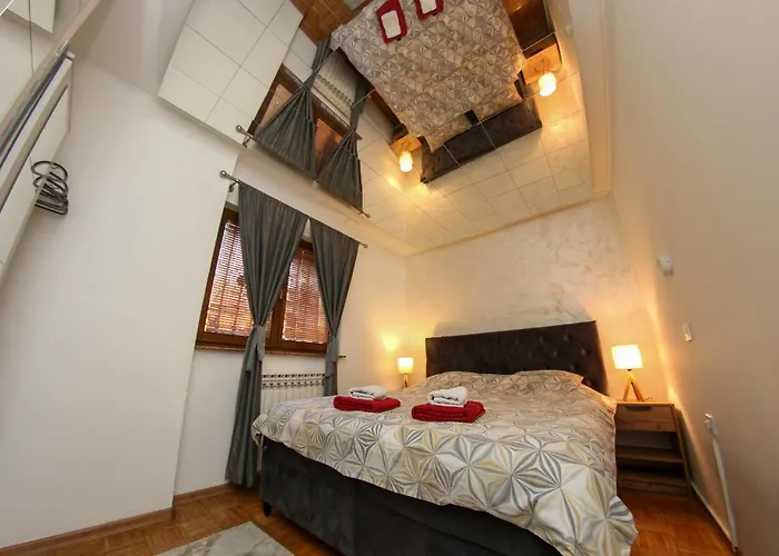 Hedonist Jacuzzi Free Parking דירה